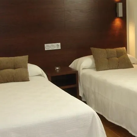 Rural Arroyo La Plata By Bossh Jerez De Los Caballeros