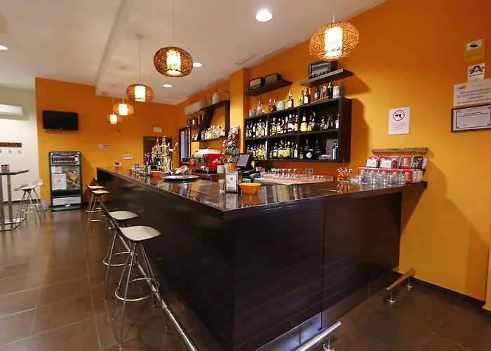 Отель Rural Arroyo La Plata By Bossh Херес-де-лос-Кабальерос