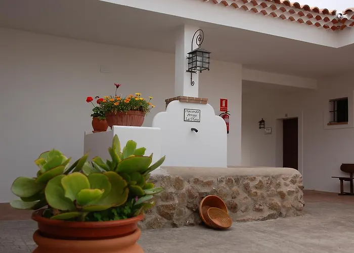 Rural Arroyo La Plata By Bossh Jerez De Los Caballeros